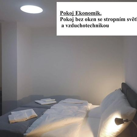 Penzion Don Trebic Bagian luar foto